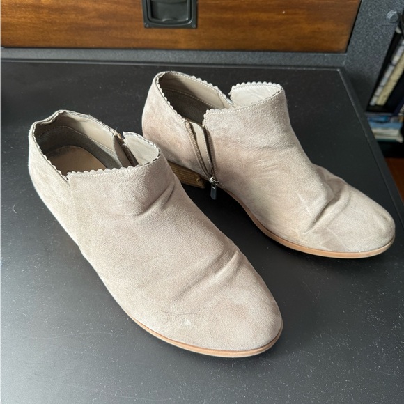 Torrid Women’s Tan Ankle Boots - Size 13 - Picture 1 of 5